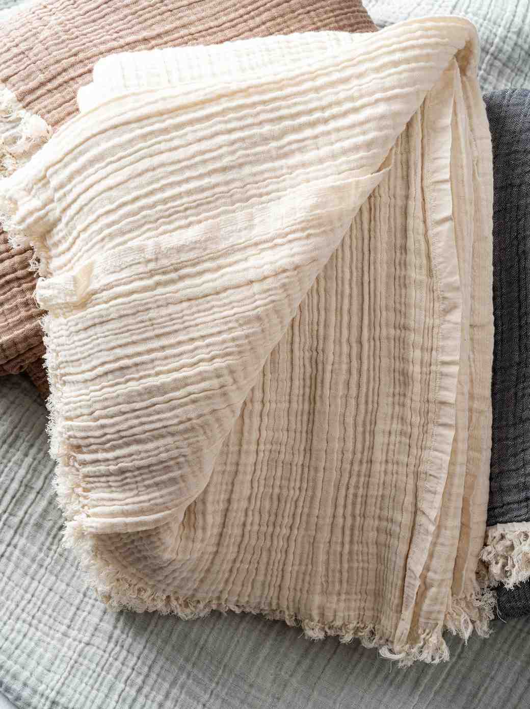 4 Layers Muslin Blanket