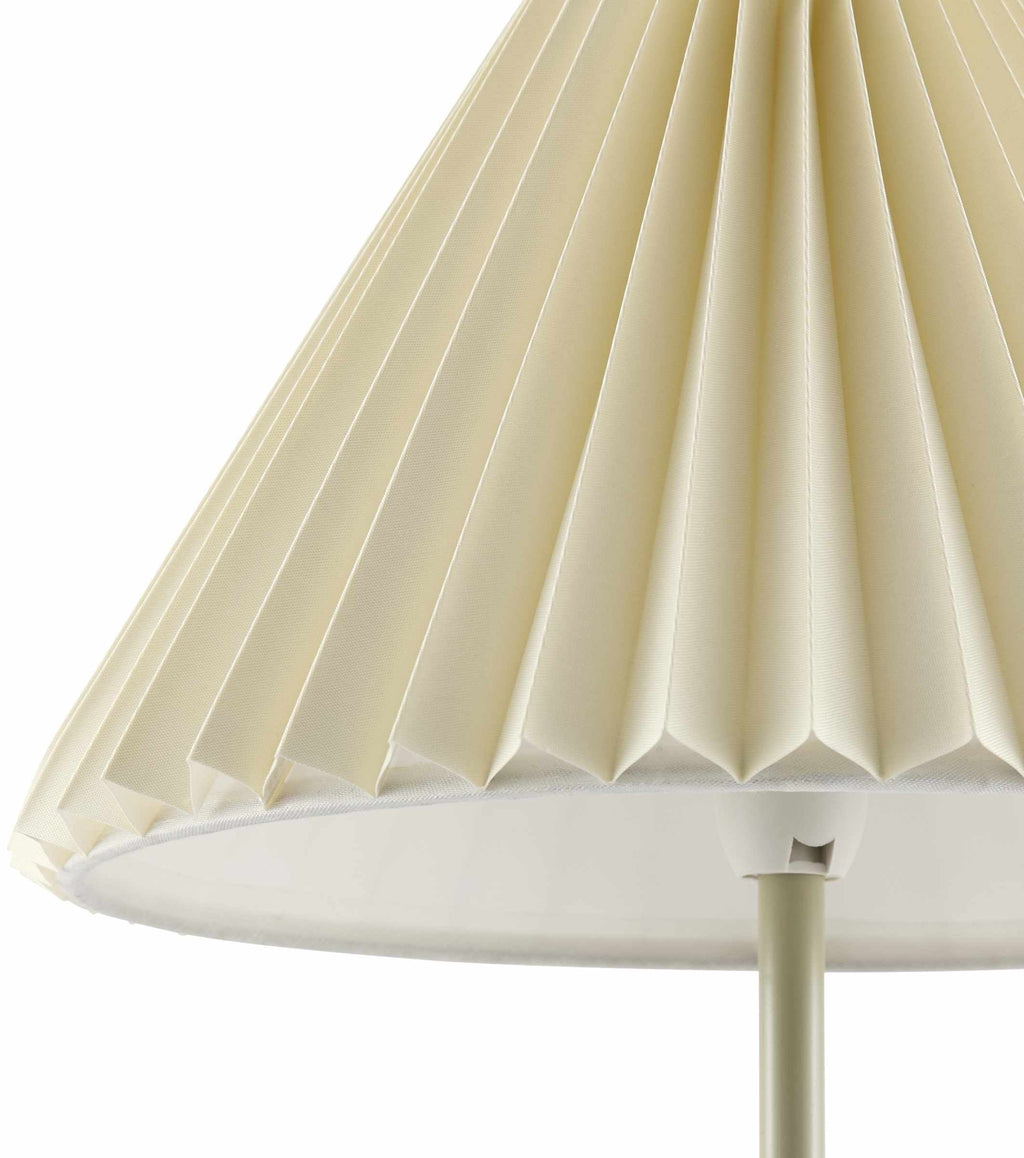 Hamidiyeh Cream Table Lamp