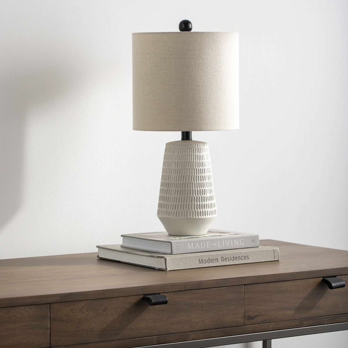 Berehomet Cream Table Lamp